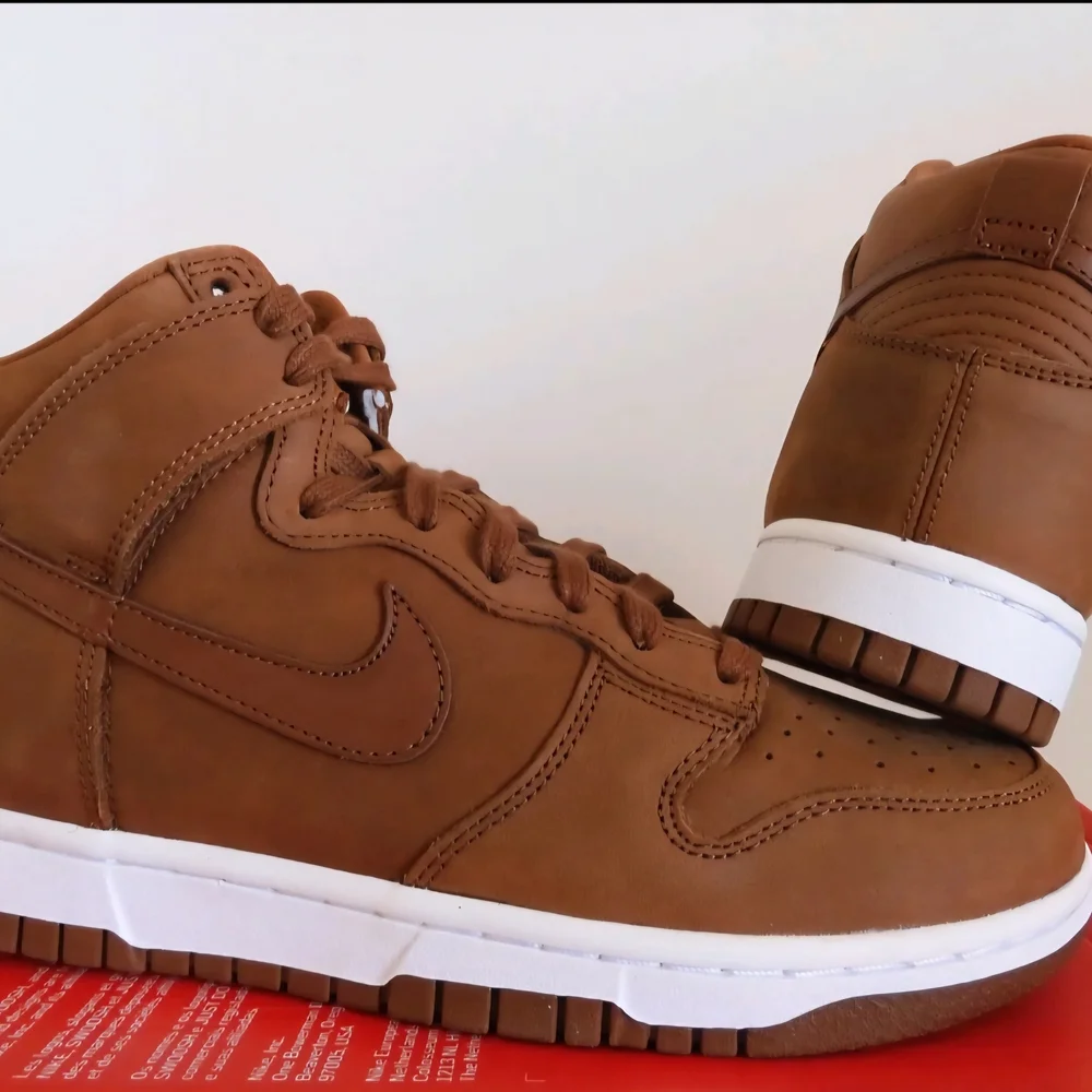 Nike Dunk Premium HIGH Pecan-Brown and White - Picture 5 of 6